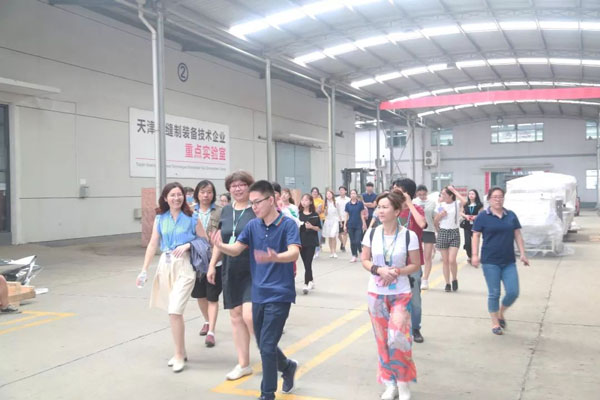 參觀天津寶盈電腦機械有限公司生產(chǎn)車間 參觀天津寶盈電腦機械有限公司生產(chǎn)車間